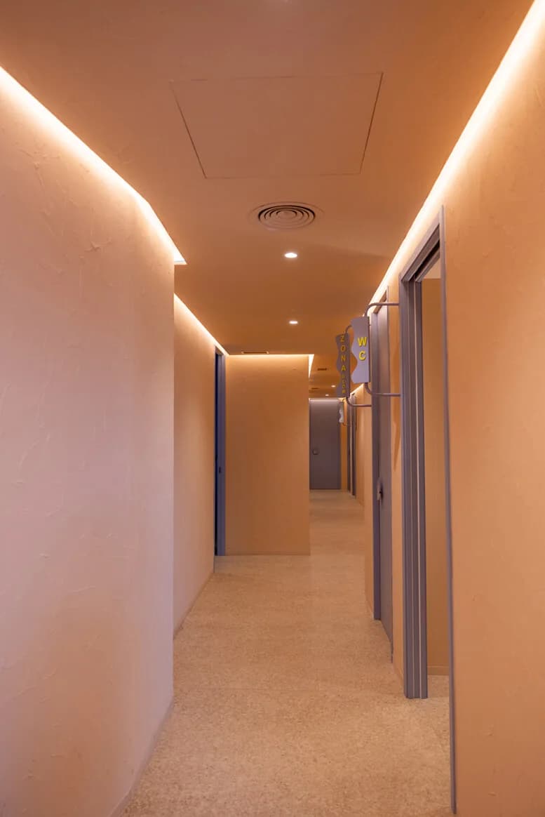 Descubre nuestra clínica Holaglow en Barcelona